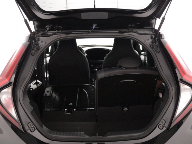 Toyota Aygo X - 1.0 VVT-i MT JBL