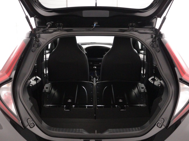 Toyota Aygo X - 1.0 VVT-i MT JBL