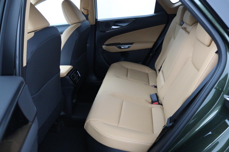 Lexus NX - 450h+ AWD 35th Edition 16