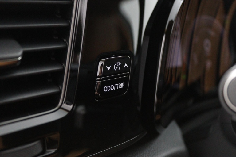 Lexus NX - 450h+ AWD 35th Edition 28