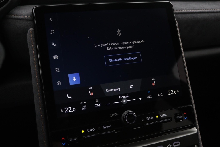 Lexus LBX - Cool 2WD 38