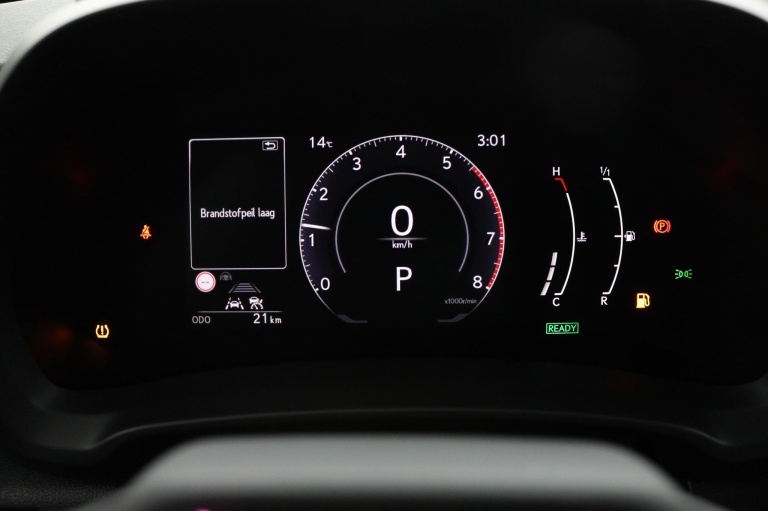 Lexus LBX - Cool 2WD 6