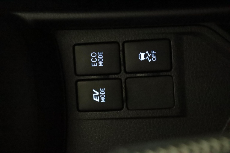 Toyota Yaris - 1.5 Hybrid Executive 49