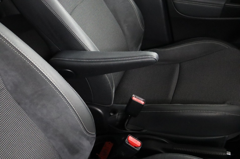 Toyota Yaris - 1.5 Hybrid Executive 53