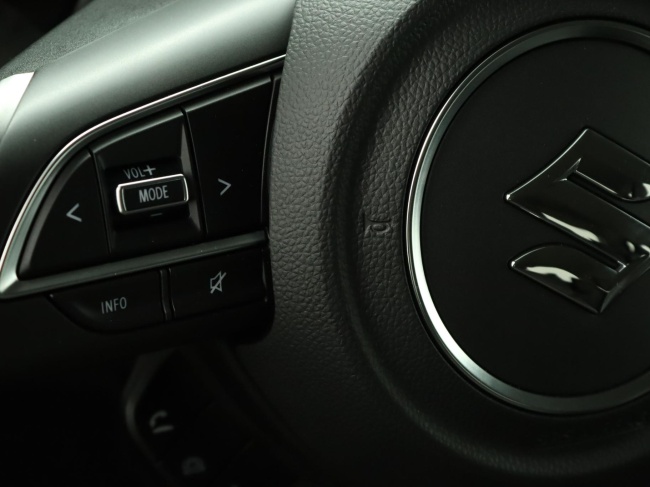 Suzuki Swift - 1.2 Select Smart Hybrid