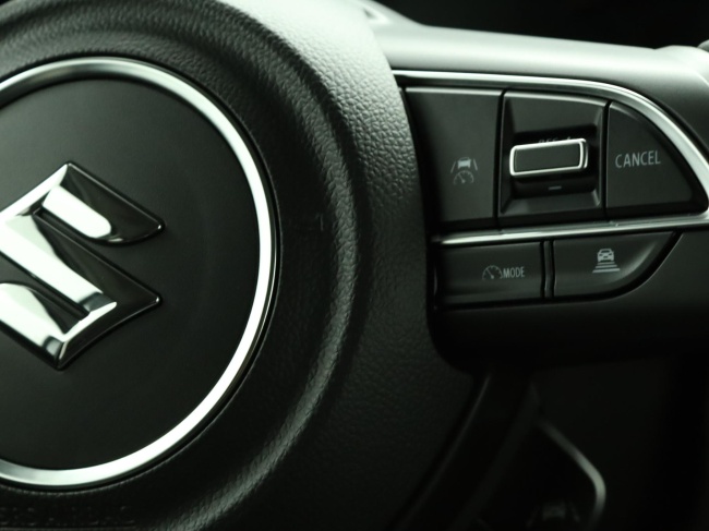 Suzuki Swift - 1.2 Select Smart Hybrid