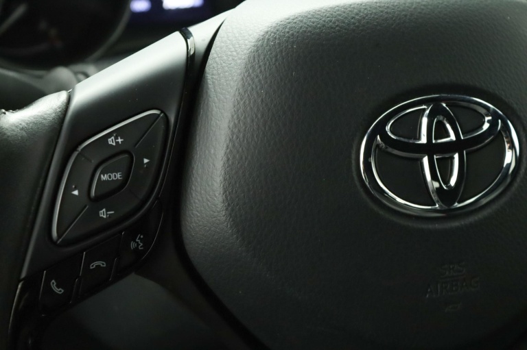 Toyota C-HR - 1.8 Hybrid Style 19