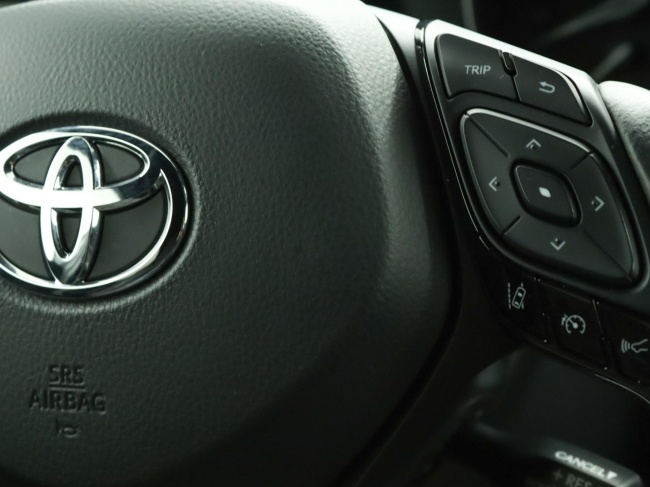 Toyota C-HR - 1.8 Hybrid Style