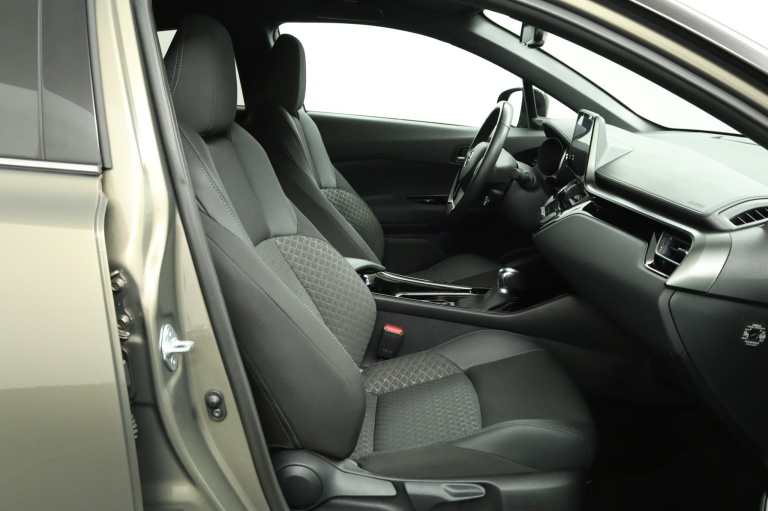 Toyota C-HR - 1.8 Hybrid Style 22