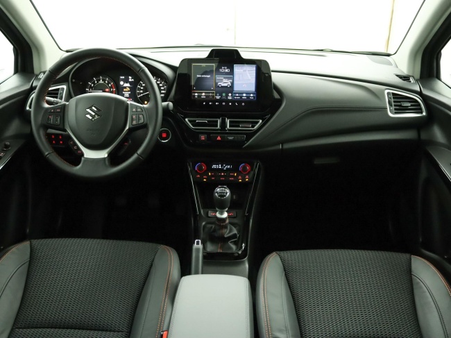 Suzuki S-Cross - 60 Years edition