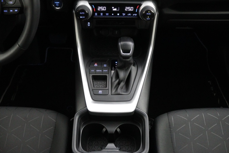Toyota RAV4 - 2.5 Hybrid 26