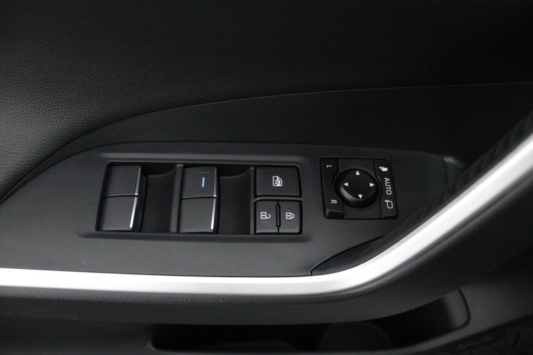 Toyota RAV4 - 2.5 Hybrid 27