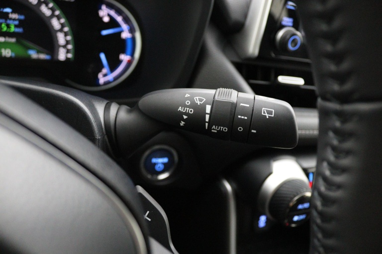 Toyota RAV4 - 2.5 Hybrid 30