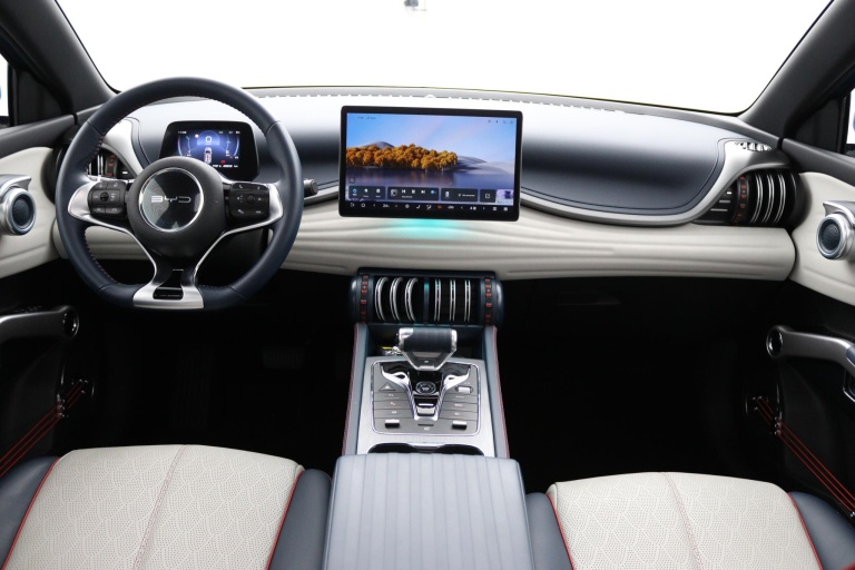 BYD ATTO 3 - Comfort 60 kWh 4