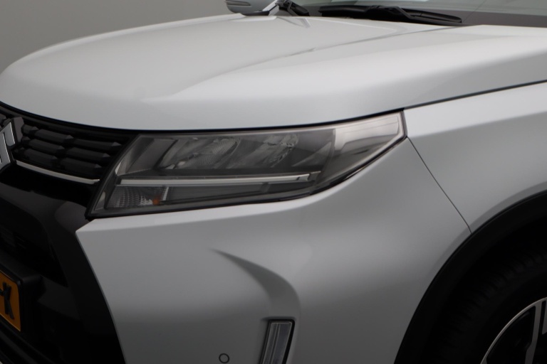 Suzuki Vitara - 1.5 Hybrid Style 15