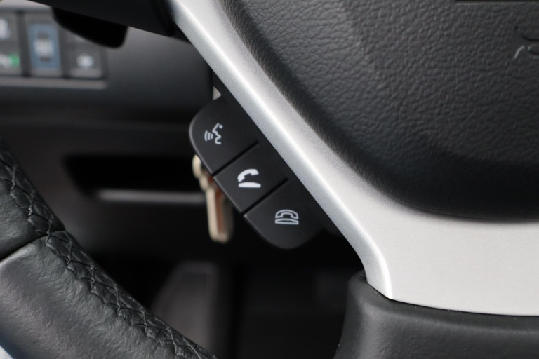 Suzuki Vitara - 1.5 Hybrid Style 26