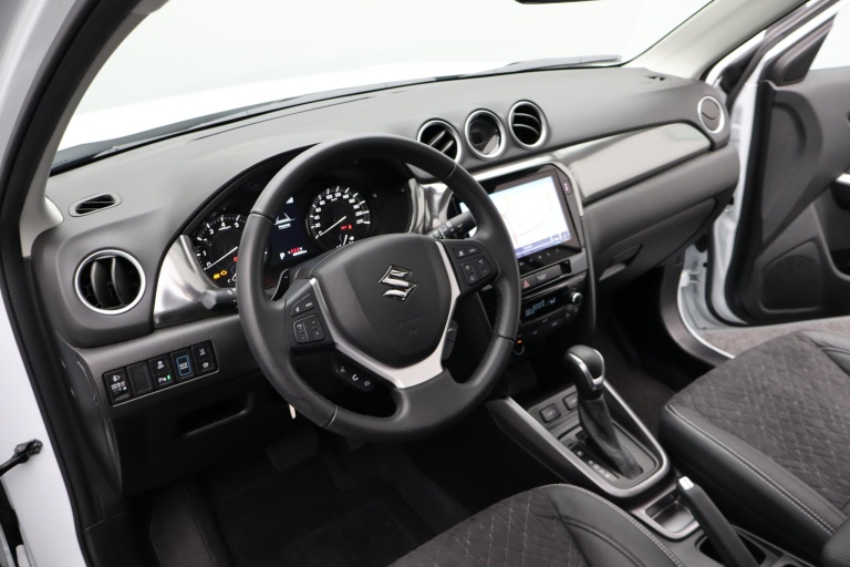Suzuki Vitara - 1.5 Hybrid Style 29
