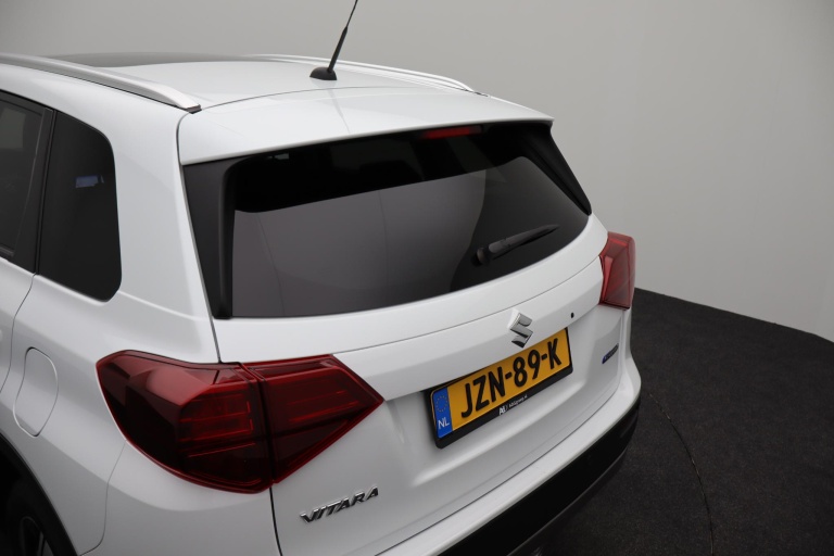 Suzuki Vitara - 1.5 Hybrid Style 38