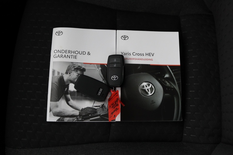 Toyota Yaris Cross - 1.5 Hybrid 115 First Edition 11