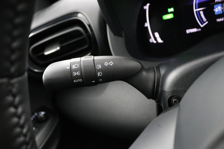 Toyota Yaris Cross - 1.5 Hybrid 115 First Edition 30