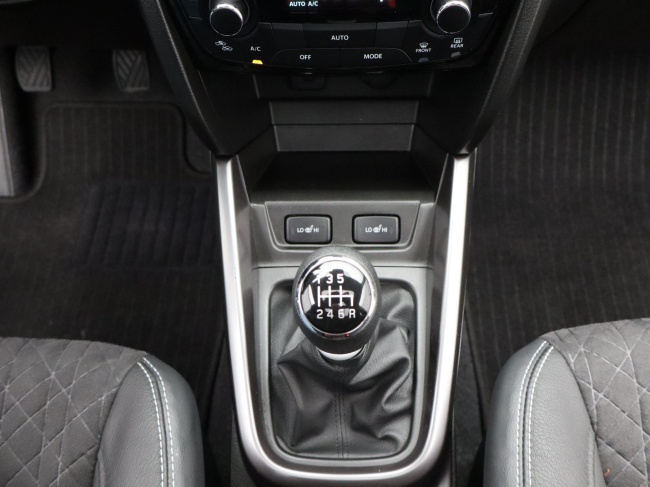 Suzuki Vitara - 1.4 Boosterjet Style Smart Hybrid