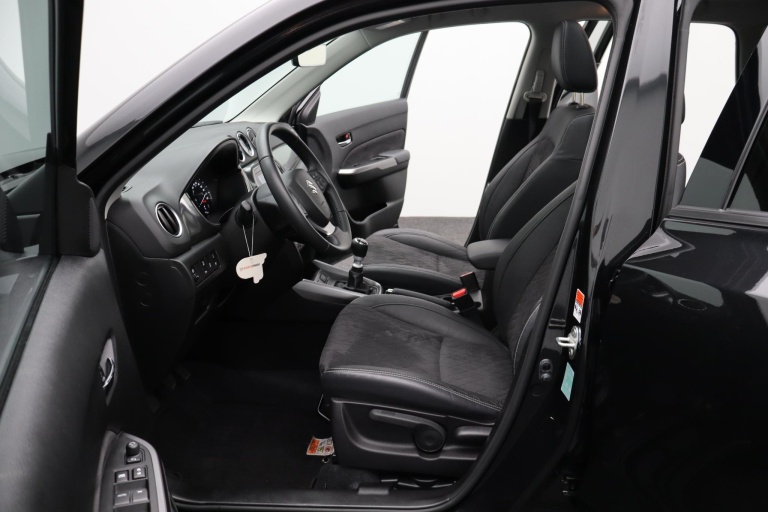 Suzuki Vitara - 1.4 Boosterjet Style Smart Hybrid 12