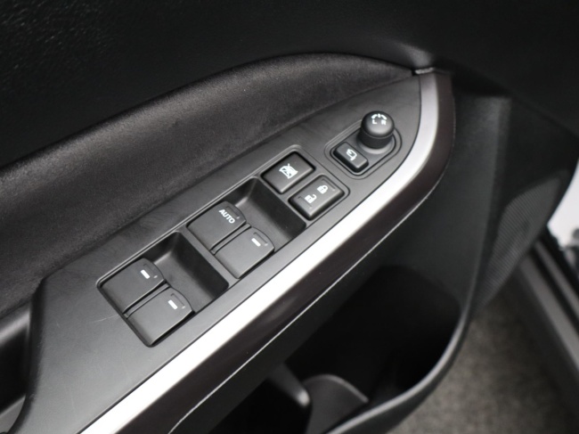 Suzuki Vitara - 1.4 Boosterjet Style Smart Hybrid