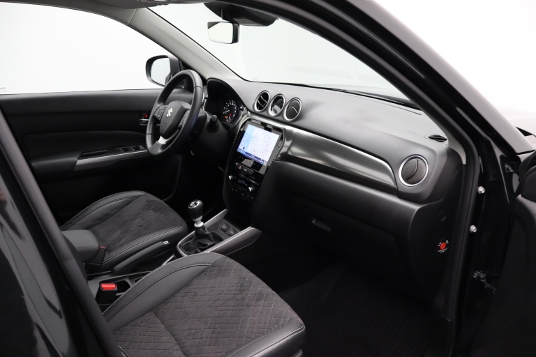 Suzuki Vitara - 1.4 Boosterjet Style Smart Hybrid 31
