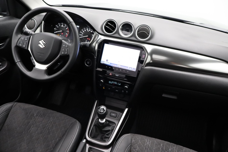 Suzuki Vitara - 1.4 Boosterjet Style Smart Hybrid 32