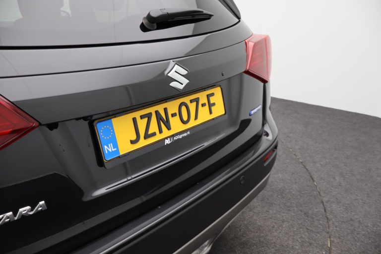 Suzuki Vitara - 1.4 Boosterjet Style Smart Hybrid 38