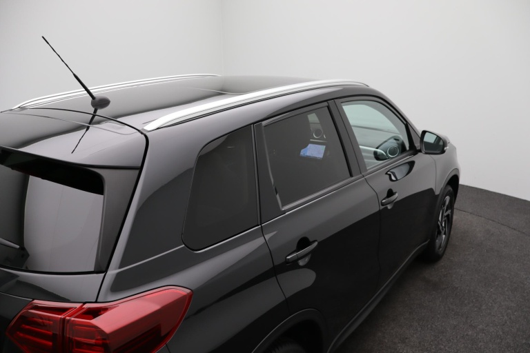 Suzuki Vitara - 1.4 Boosterjet Style Smart Hybrid 40