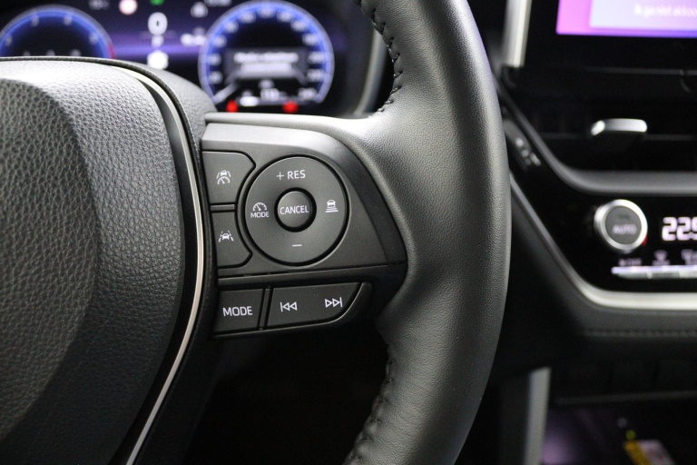 Toyota Corolla Cross - Hybrid 140 Style 21