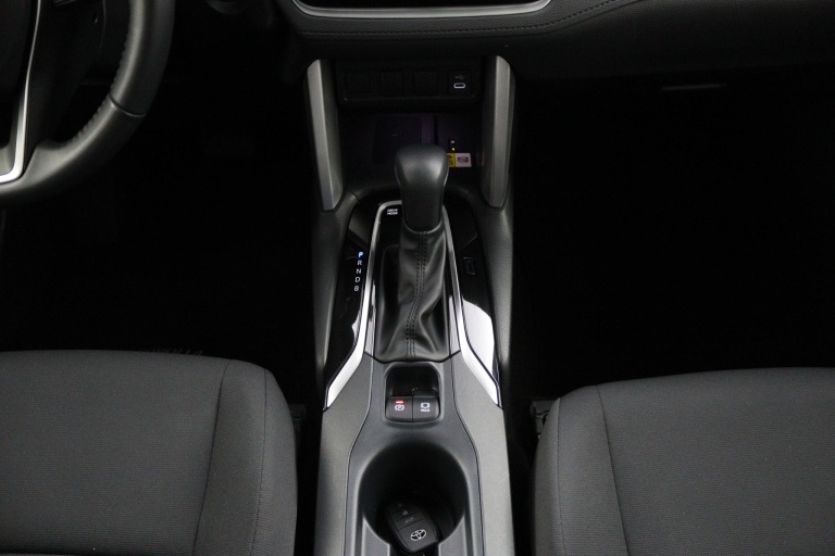 Toyota Corolla Cross - Hybrid 140 Style 26