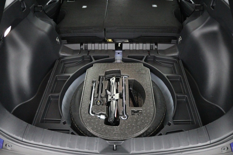 Toyota Corolla Cross - Hybrid 140 Style 32