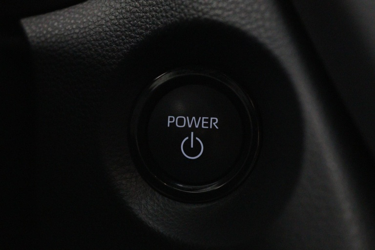 Toyota Corolla Cross - Hybrid 140 Style 40