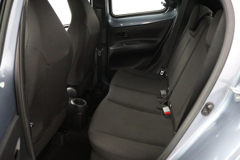 Toyota Aygo X - 1.0 VVT-i MT Play 18