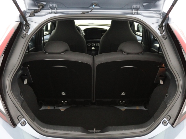 Toyota Aygo X - 1.0 VVT-i MT Play