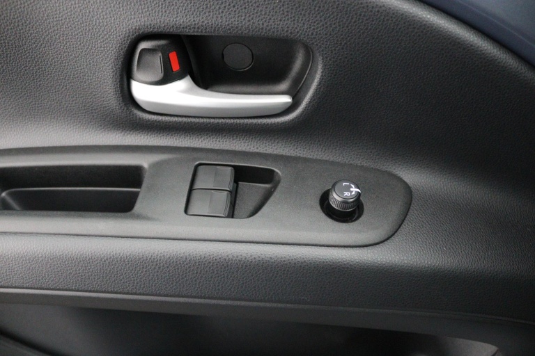 Toyota Aygo X - 1.0 VVT-i MT Play 27