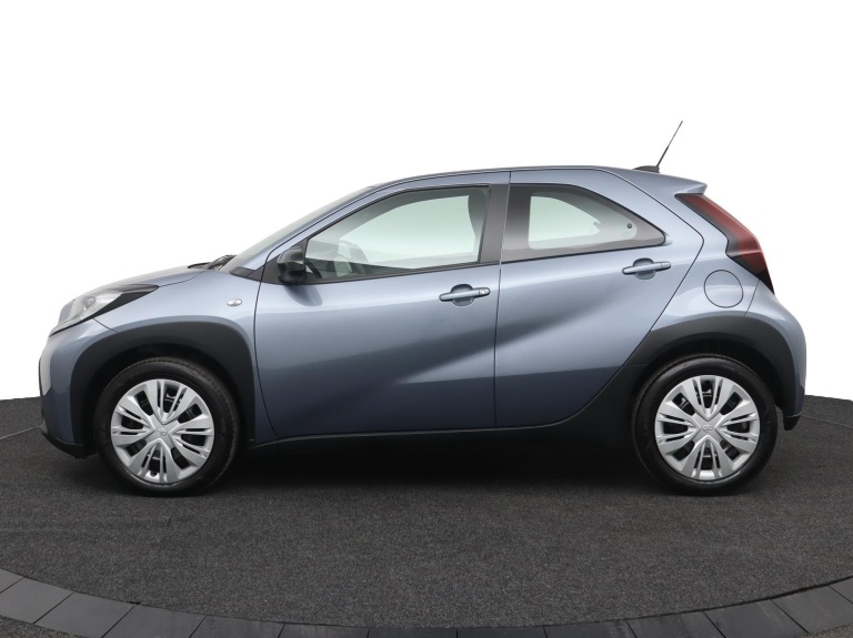 Toyota Aygo X - 1.0 VVT-i MT Play 3