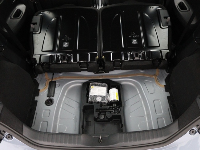 Toyota Aygo X - 1.0 VVT-i MT Play