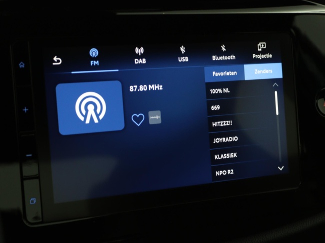 Toyota Aygo X - 1.0 VVT-i MT Play