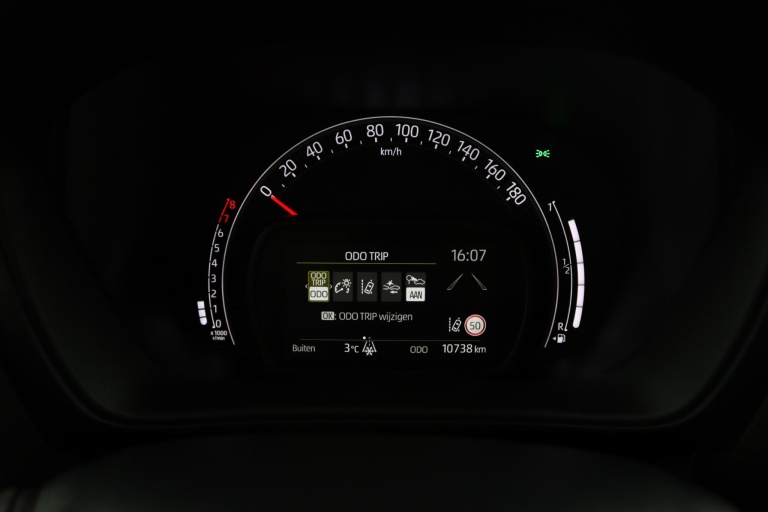 Toyota Aygo X - 1.0 VVT-i MT Play 6