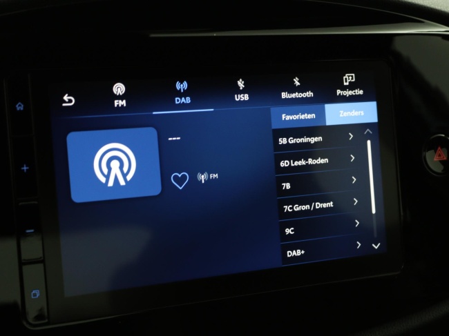 Toyota Aygo X - 1.0 VVT-i MT Play