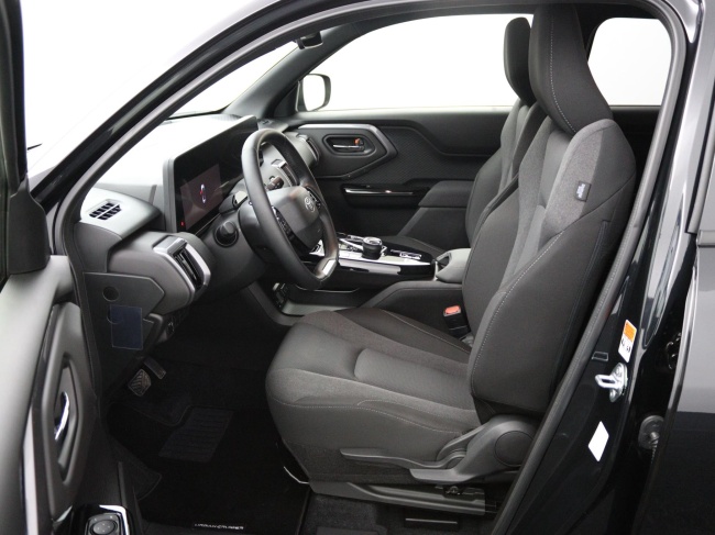 Toyota Urban Cruiser - Dynamic 61 kWh