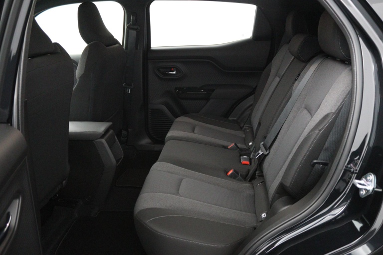 Toyota Urban Cruiser - Dynamic 61 kWh 18