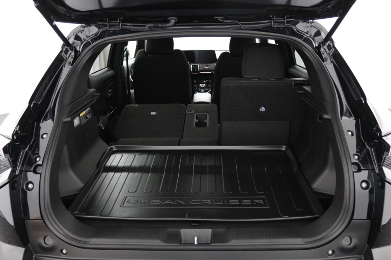 Toyota Urban Cruiser - Dynamic 61 kWh 24