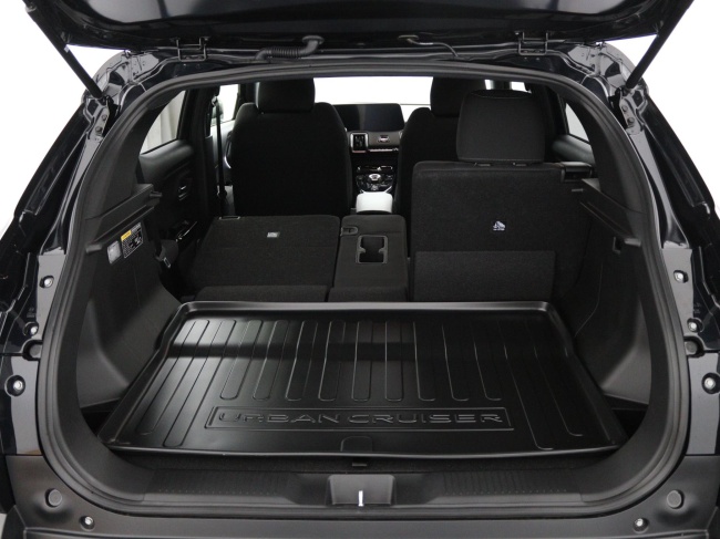 Toyota Urban Cruiser - Dynamic 61 kWh