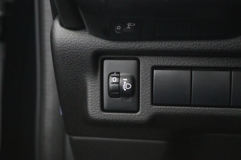 Toyota Urban Cruiser - Dynamic 61 kWh 29