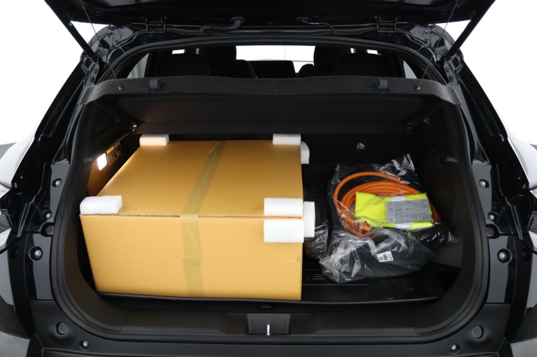 Toyota Urban Cruiser - Dynamic 61 kWh 33