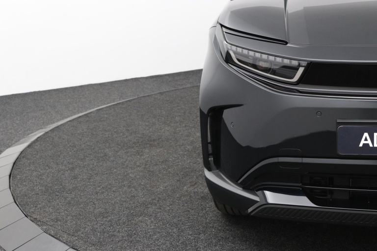 Toyota Urban Cruiser - Dynamic 61 kWh 35